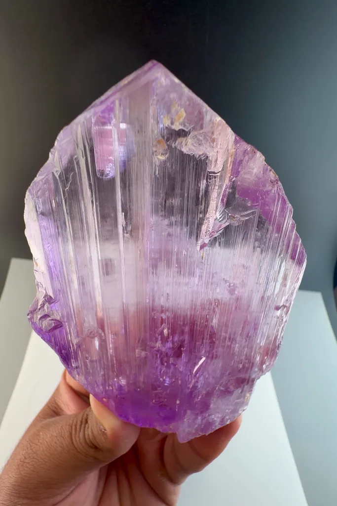 Top quality pink Kunzite from Afghanistan image