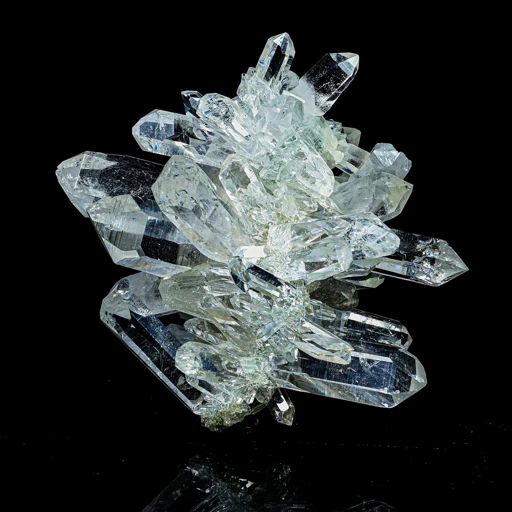 Top Quality Rare Himilayan Quartz Natural Mineral Specimen image