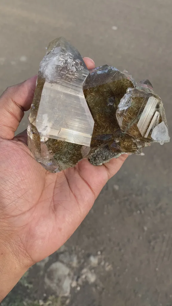Top Quality Rare Himilayan Quartz Natural Mineral Specimen - image 6