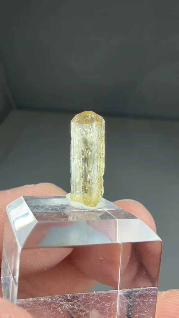 Topaz (1.4g) - image 2