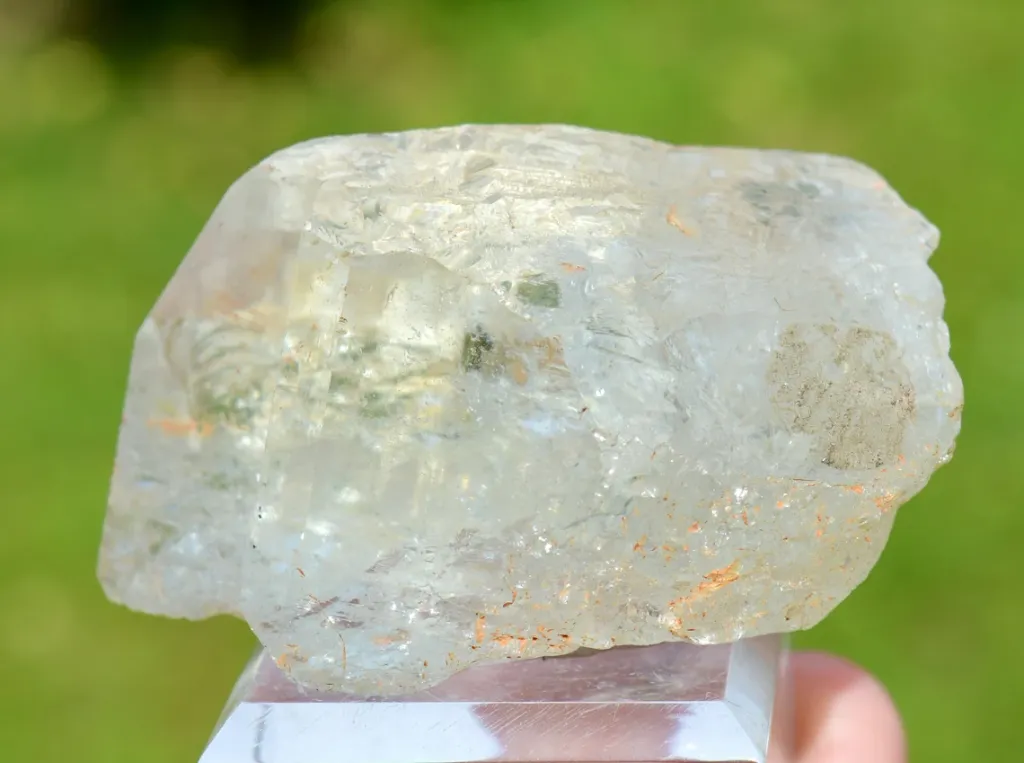 Topaz 179 grams - Virgem da Lapa, Minas Gerais, Brazil - image 6