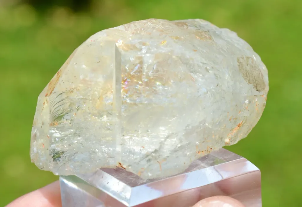 Topaz 179 grams - Virgem da Lapa, Minas Gerais, Brazil - image 5