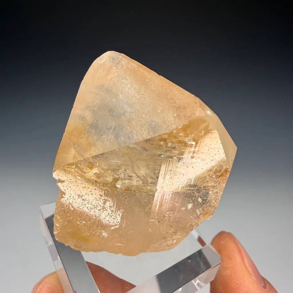 Topaz - image 4