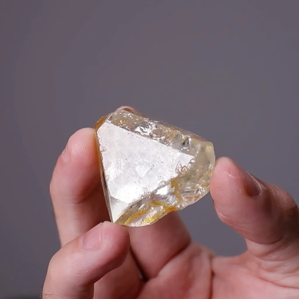 Topaz - image 2
