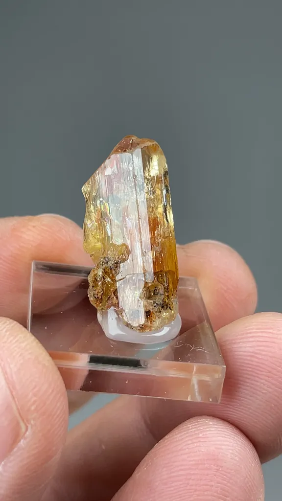 Topaz - image 2
