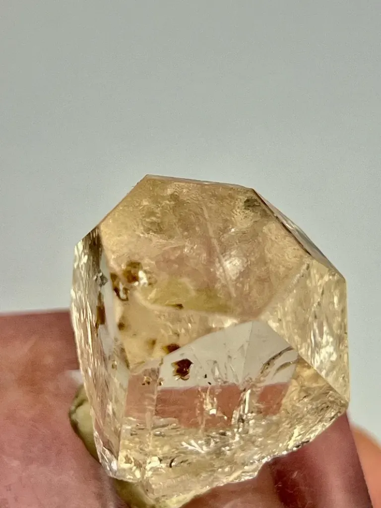 Topaz - image 4