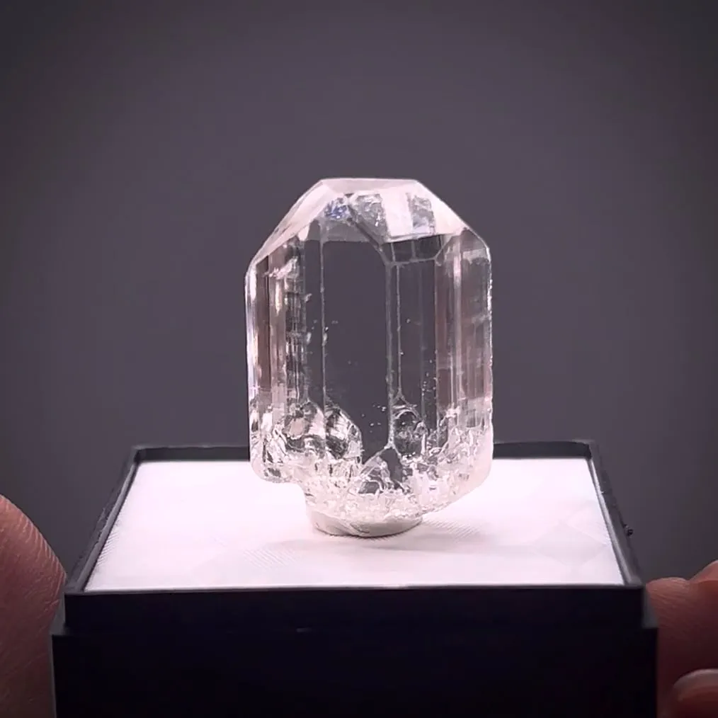 Topaz - image 2