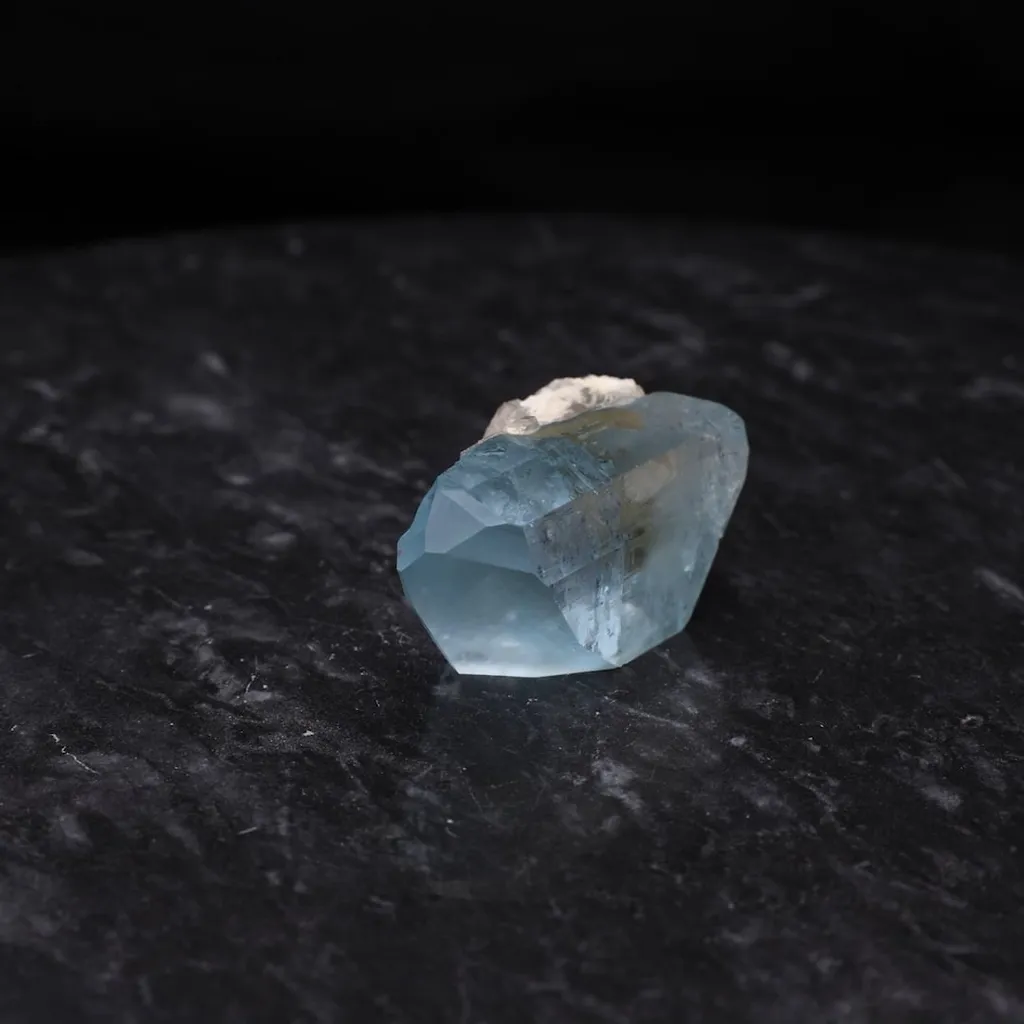 Topaz - image 2