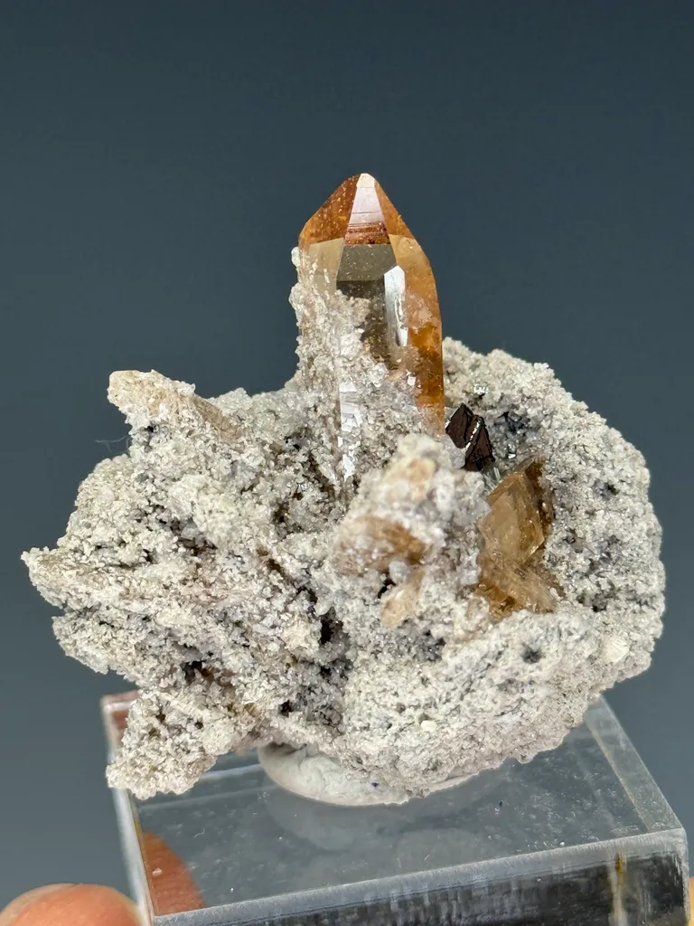 Topaz - image 2