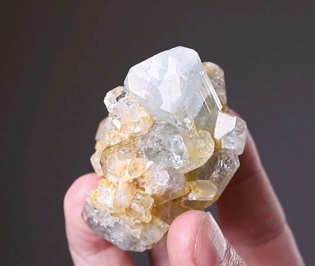 Topaz - image 2