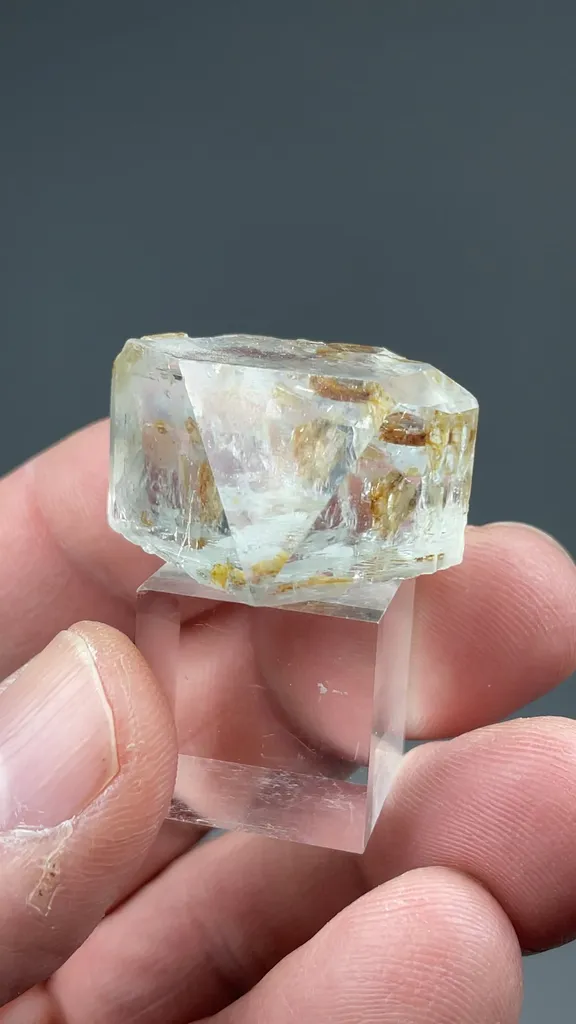 Topaz - image 2