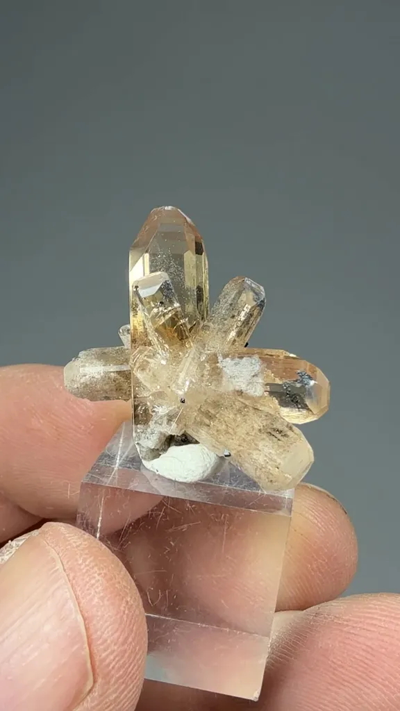 Topaz - image 2