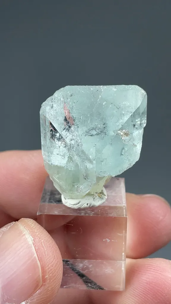 Topaz - image 2