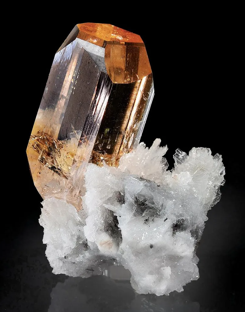 Topaz, Albite image