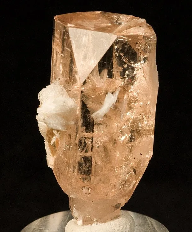 Topaz, Albite (Var: Cleavelandite) image