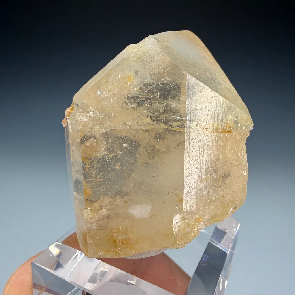 Topaz - image 2