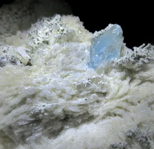 Topaz, Cleavelandite, Elbaite image
