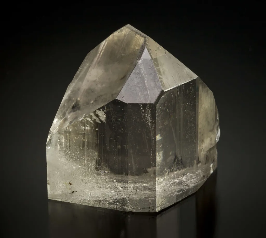 Topaz - image 2