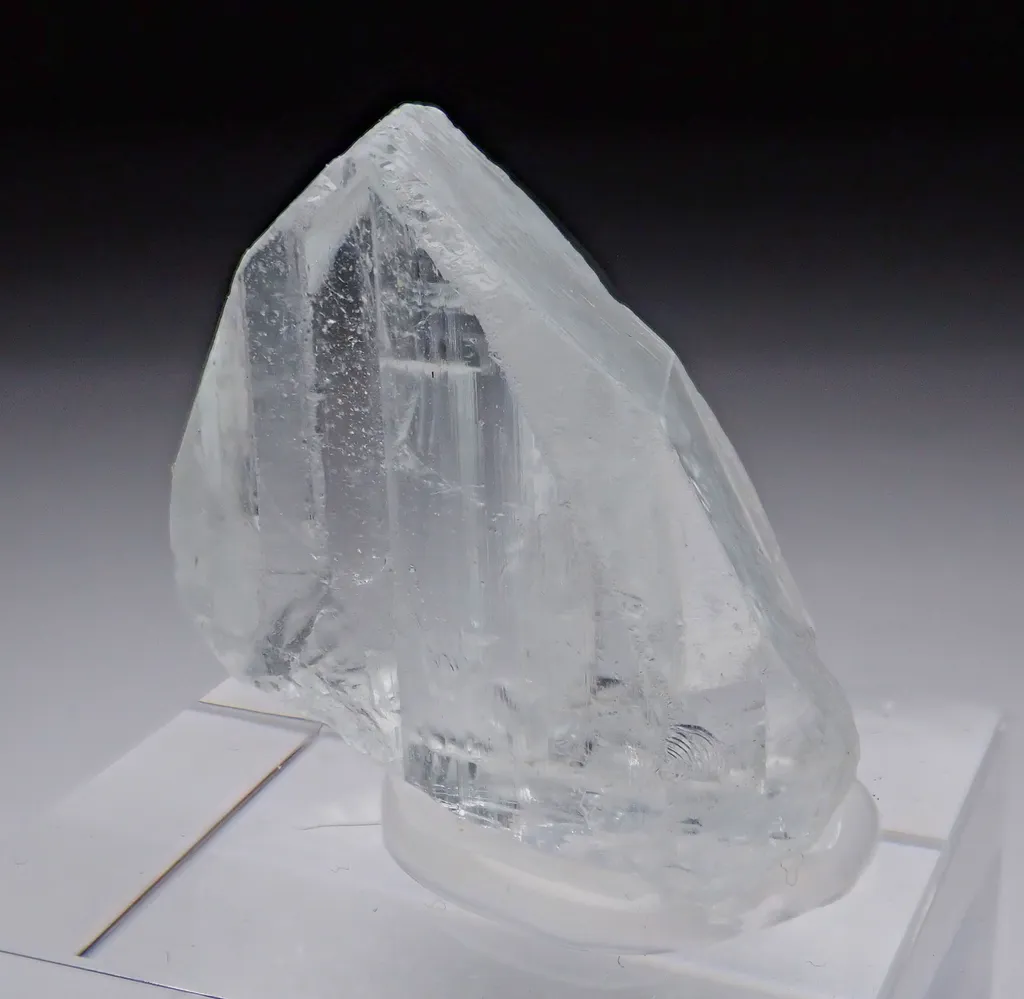 Topaz - image 4