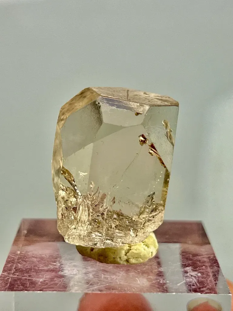 Topaz - image 3