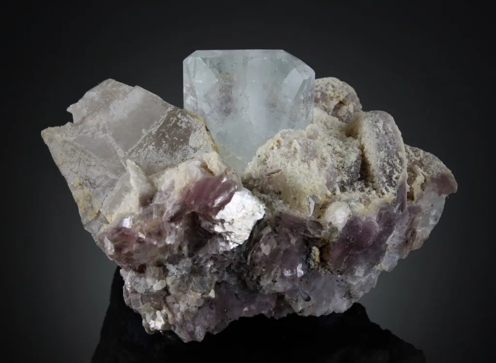 Topaz from Afghanistan, Nuristan, Paprok image