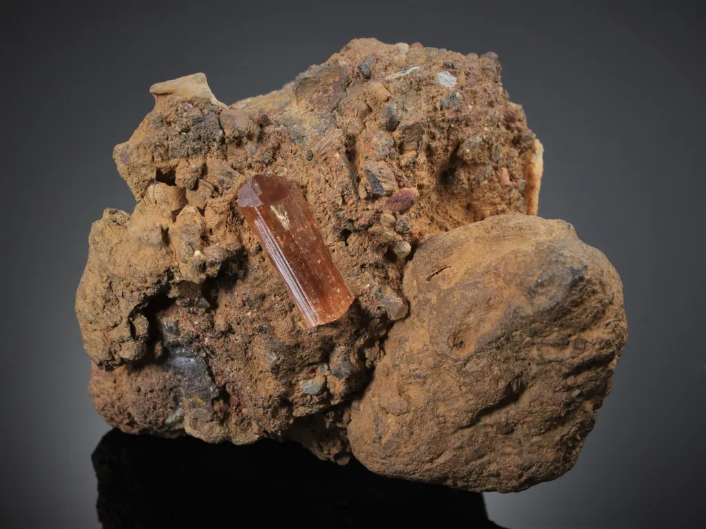 Topaz from Brazil, Minas Gerais, Ouro Preto image