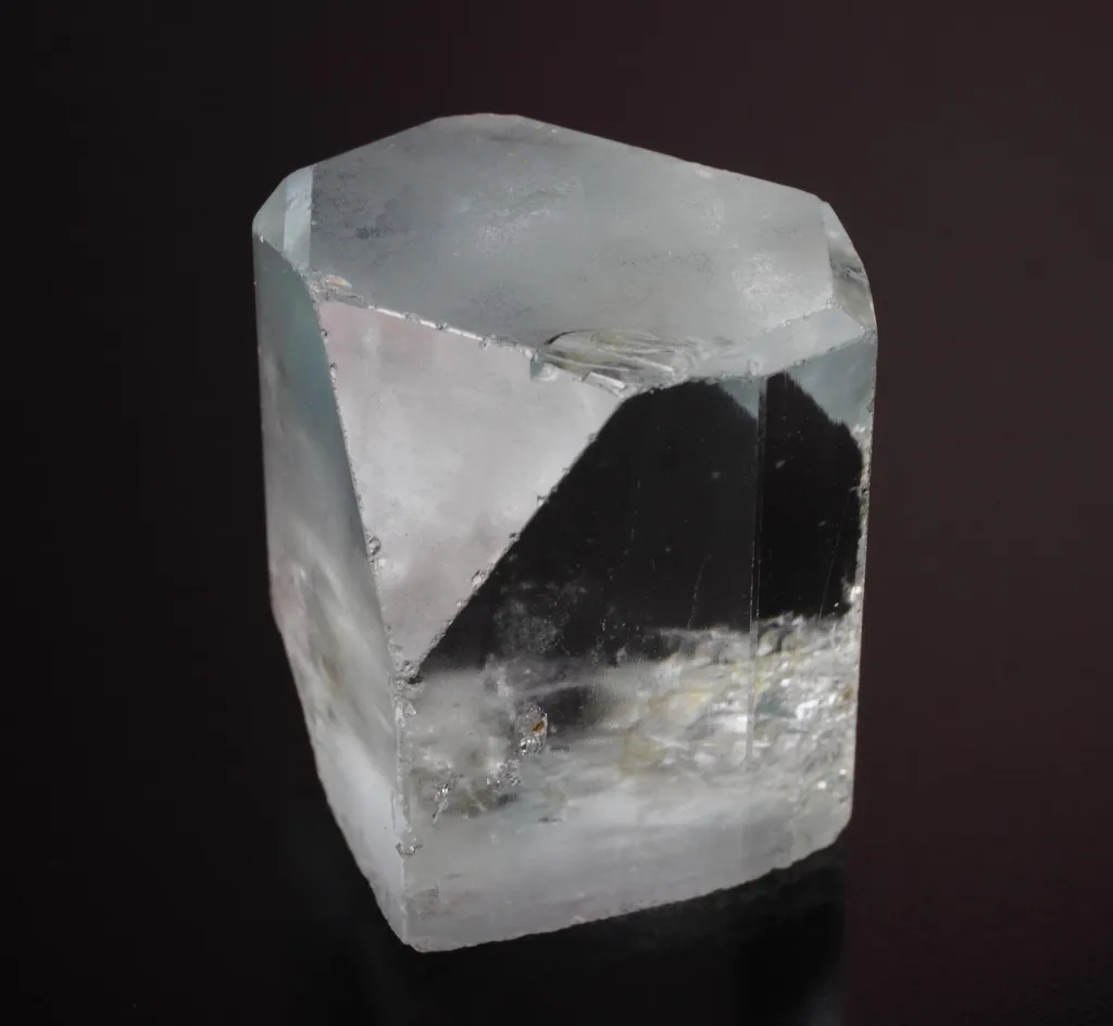 Topaz from Brazil, Minas Gerais, Virgem da Lapa image