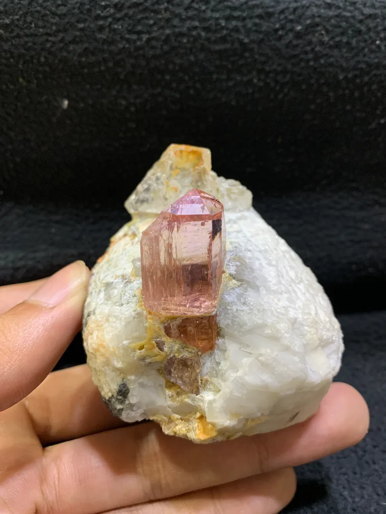Topaz from Ghundao hill, Katlang, Mardan District, Khyber Pakhtunkhwa Province, Pakistan image