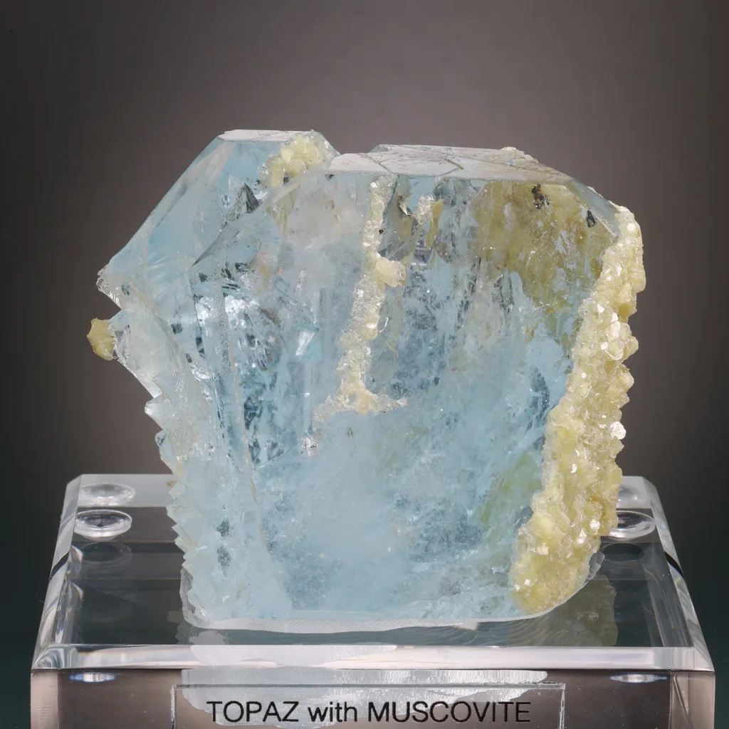 Topaz from Itinga, Minas Gerais, Brazil image