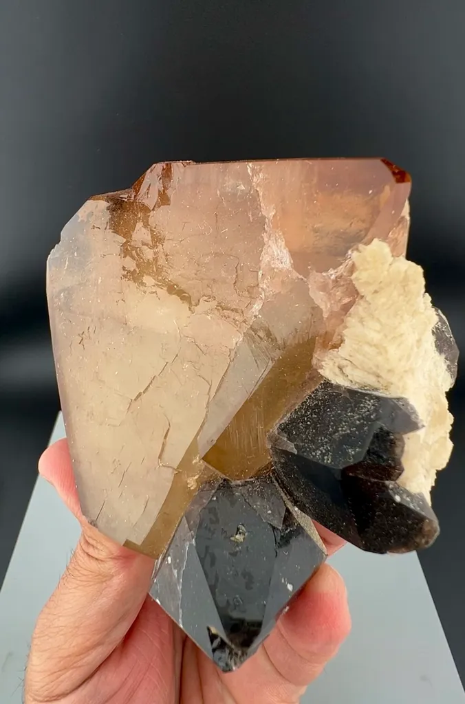 Topaz from Pakistan - image 8