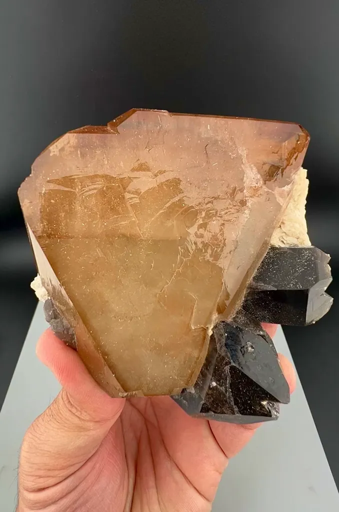 Topaz from Pakistan - image 5