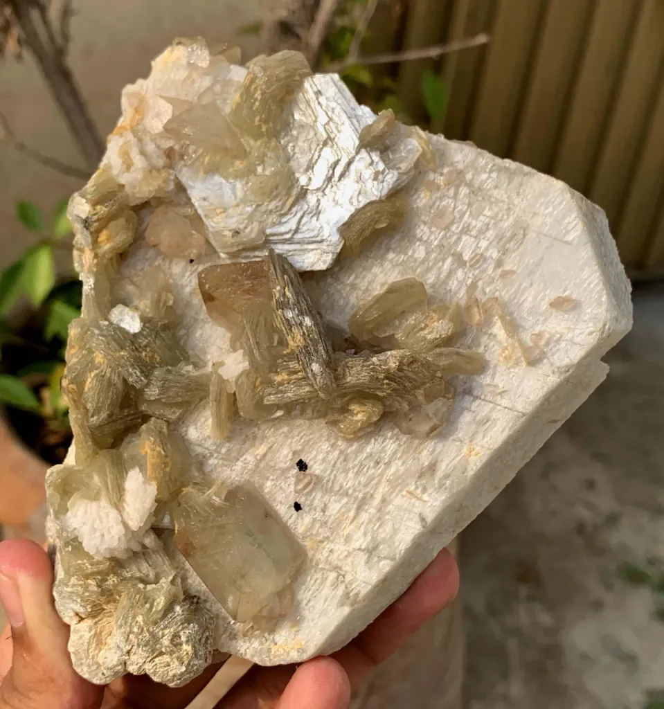 Topaz from Pakistan - image 10