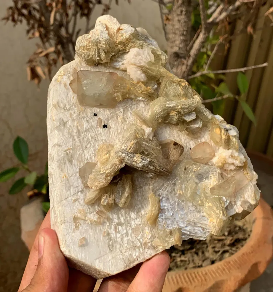 Topaz from Pakistan - image 3
