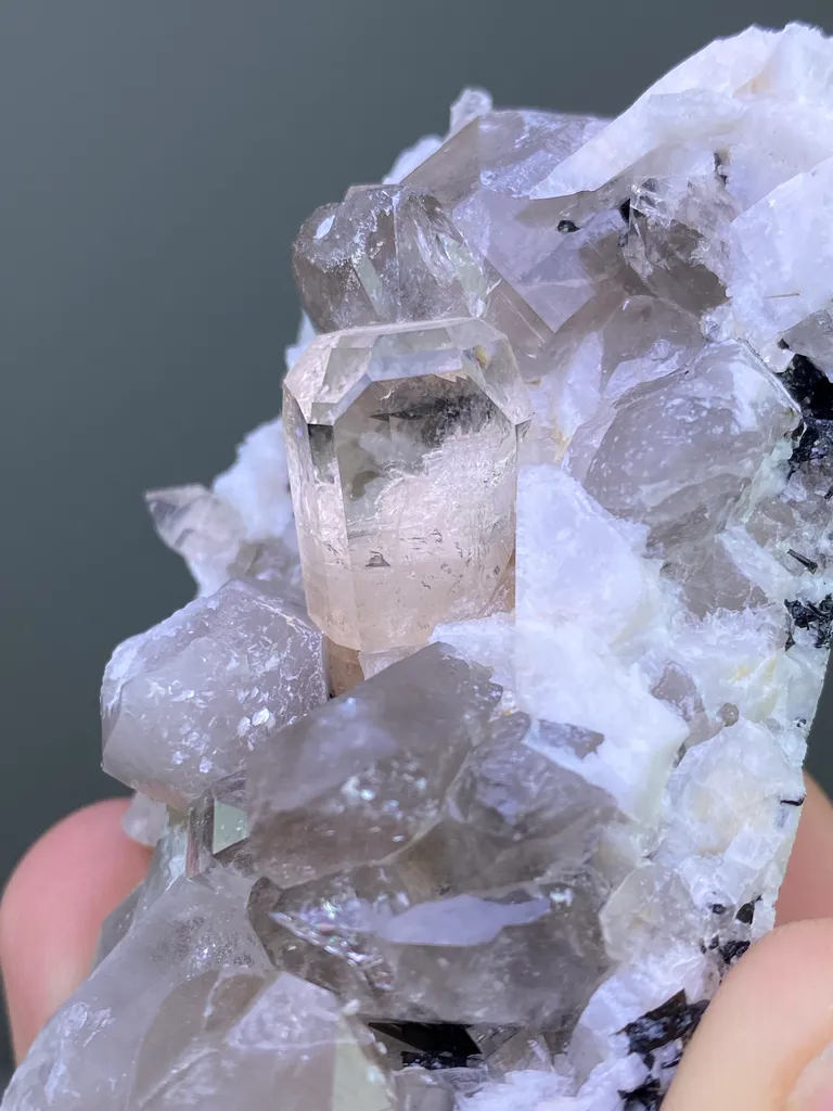 Topaz from Pakistan, Gilgit-Baltistan, Shigar District, Shigar Valley, Alchuri - image 4