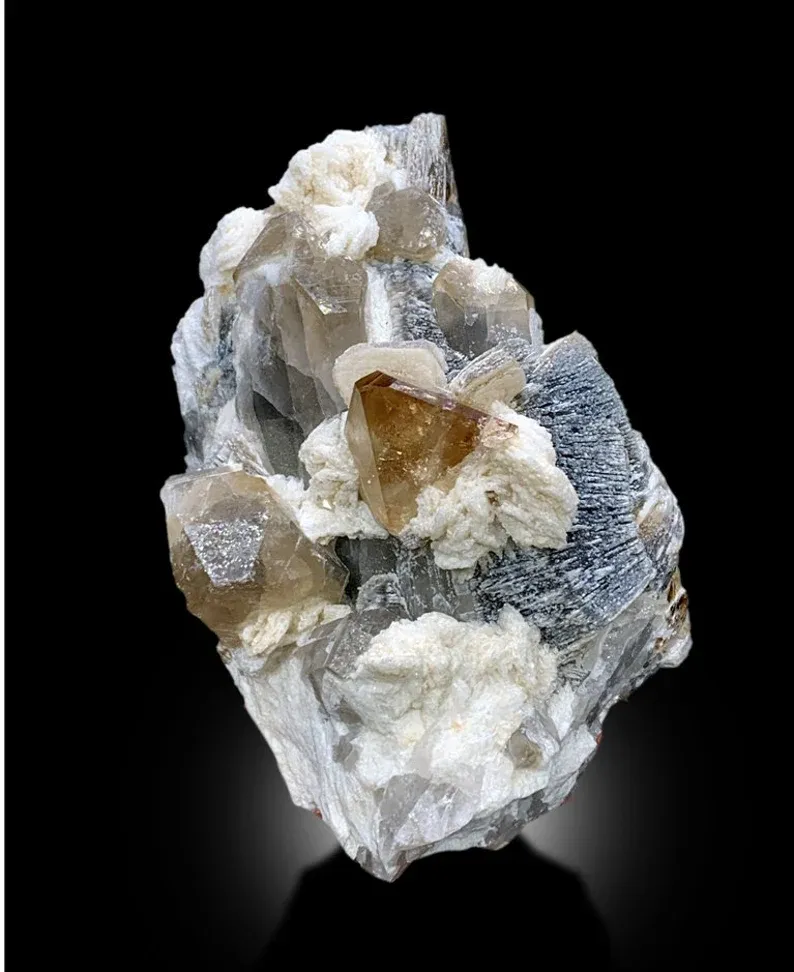 Topaz from Pakistan, Gilgit-Baltistan, Skardu District - image 7