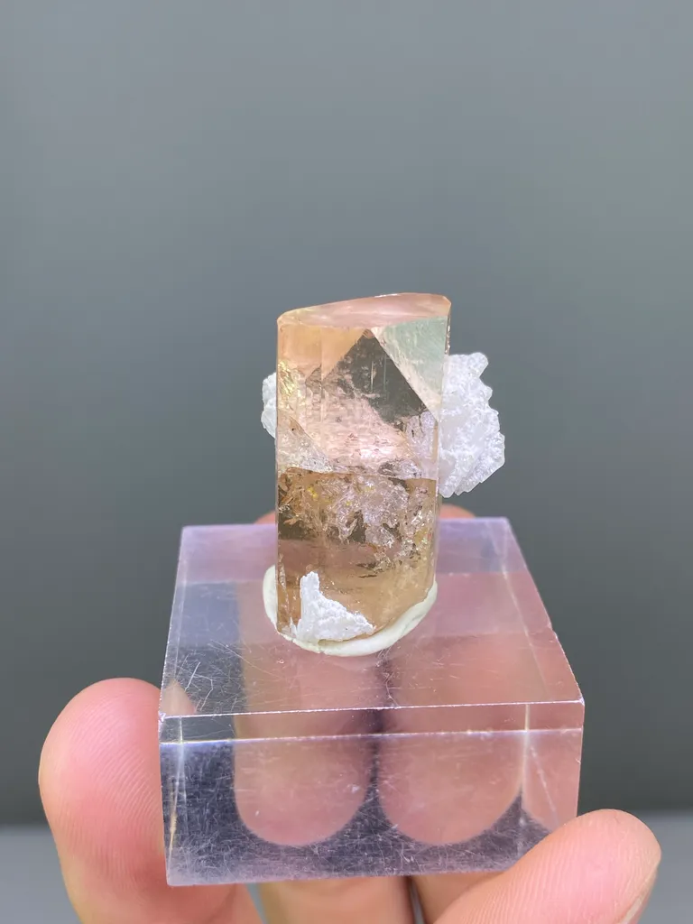Topaz from Pakistan, Gilgit-Baltistan, Skardu District, Shigar Valley - image 3