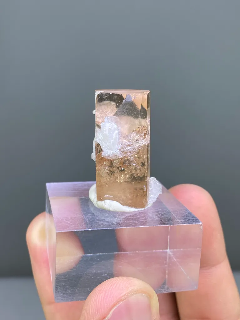 Topaz from Pakistan, Gilgit-Baltistan, Skardu District, Shigar Valley - image 2