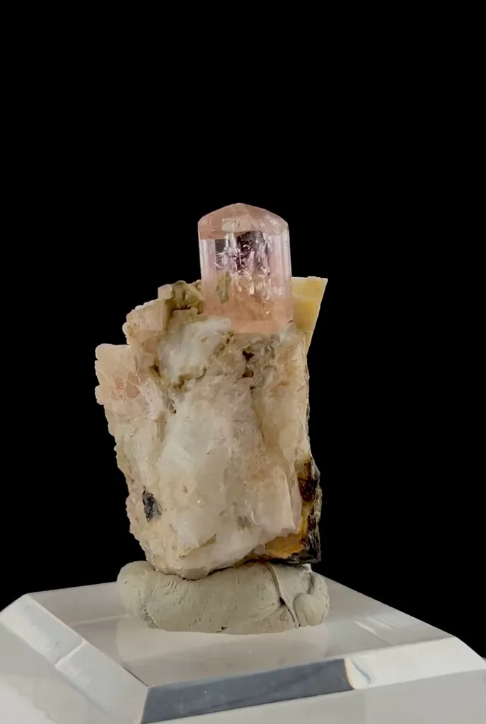 Topaz from Pakistan, Katlang, image