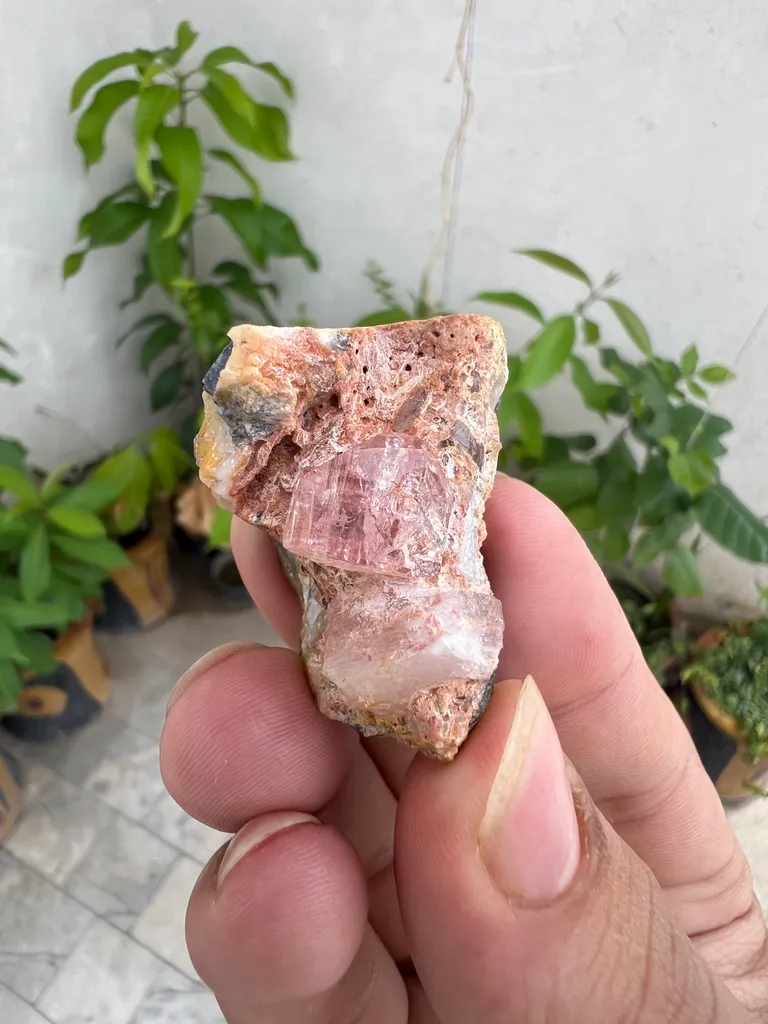 Topaz from Pakistan, Khyber Pakhtunkhwa Province, Mardan District, Katlang - image 4