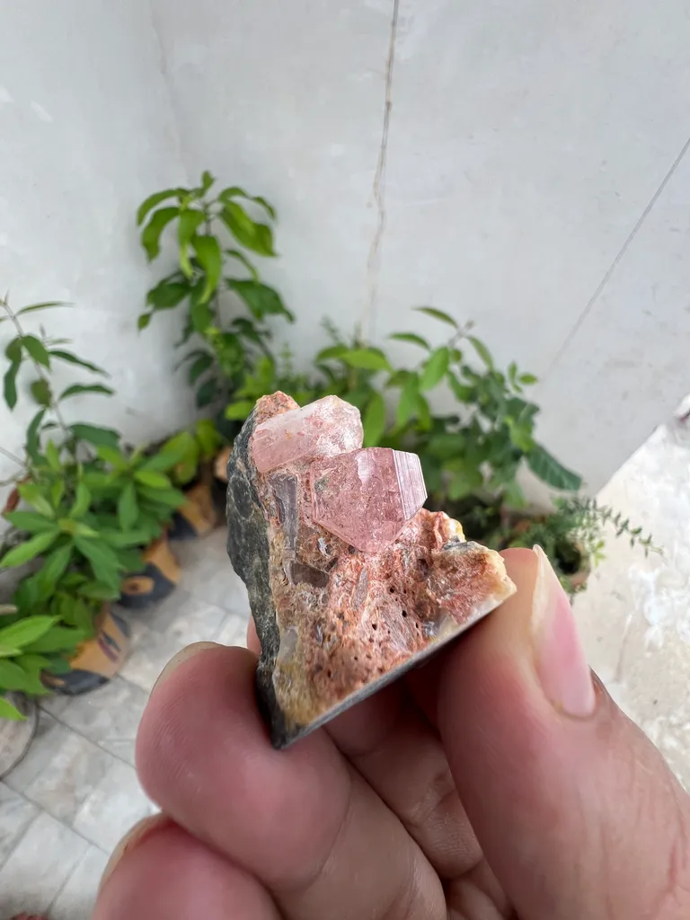 Topaz from Pakistan, Khyber Pakhtunkhwa Province, Mardan District, Katlang - image 6