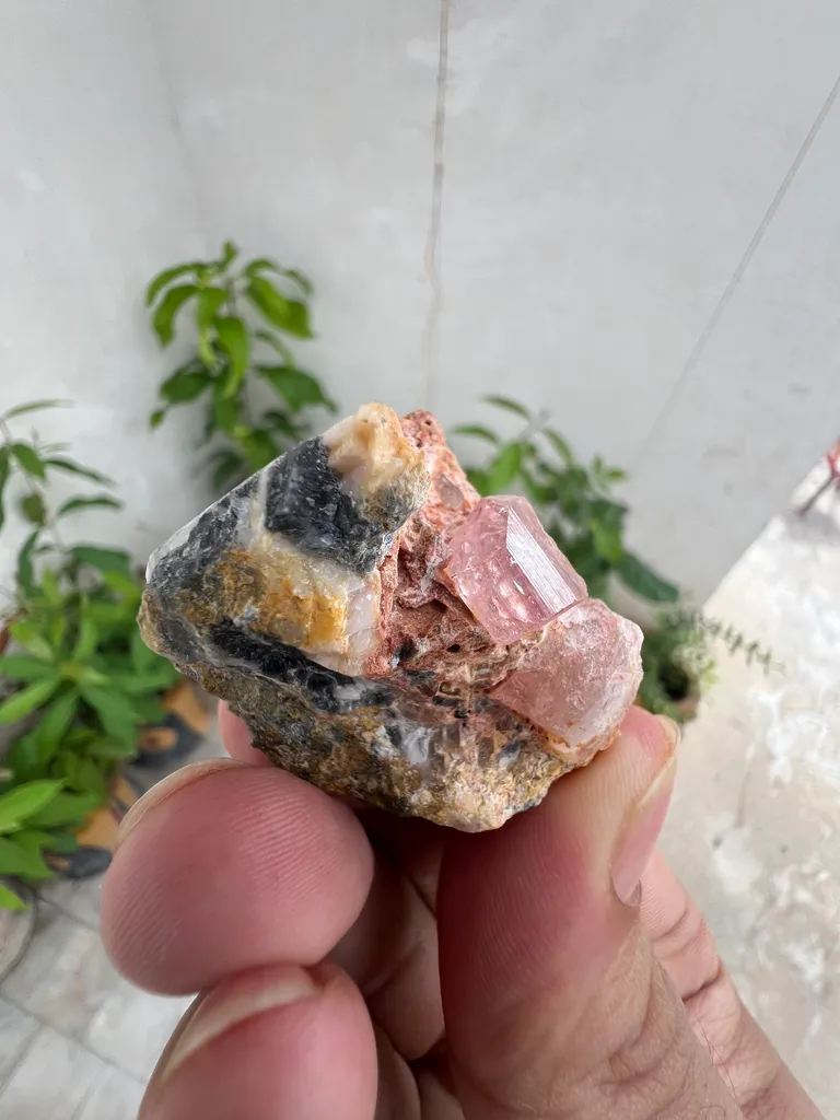 Topaz from Pakistan, Khyber Pakhtunkhwa Province, Mardan District, Katlang - image 7