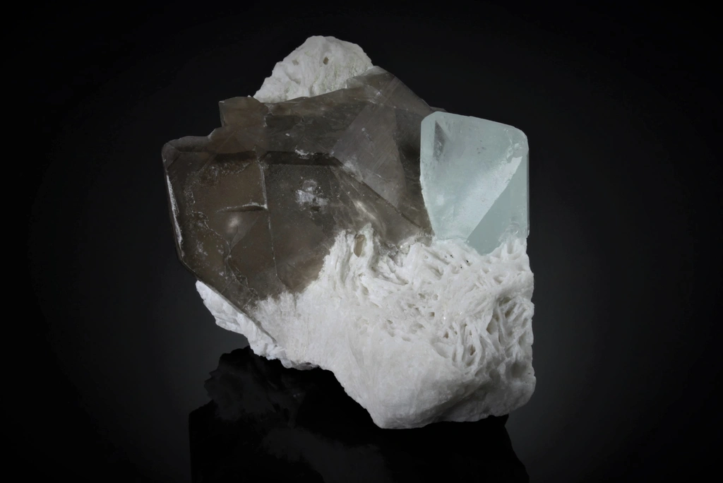 Topaz from Paprok, Nuristan, Afghanistan image