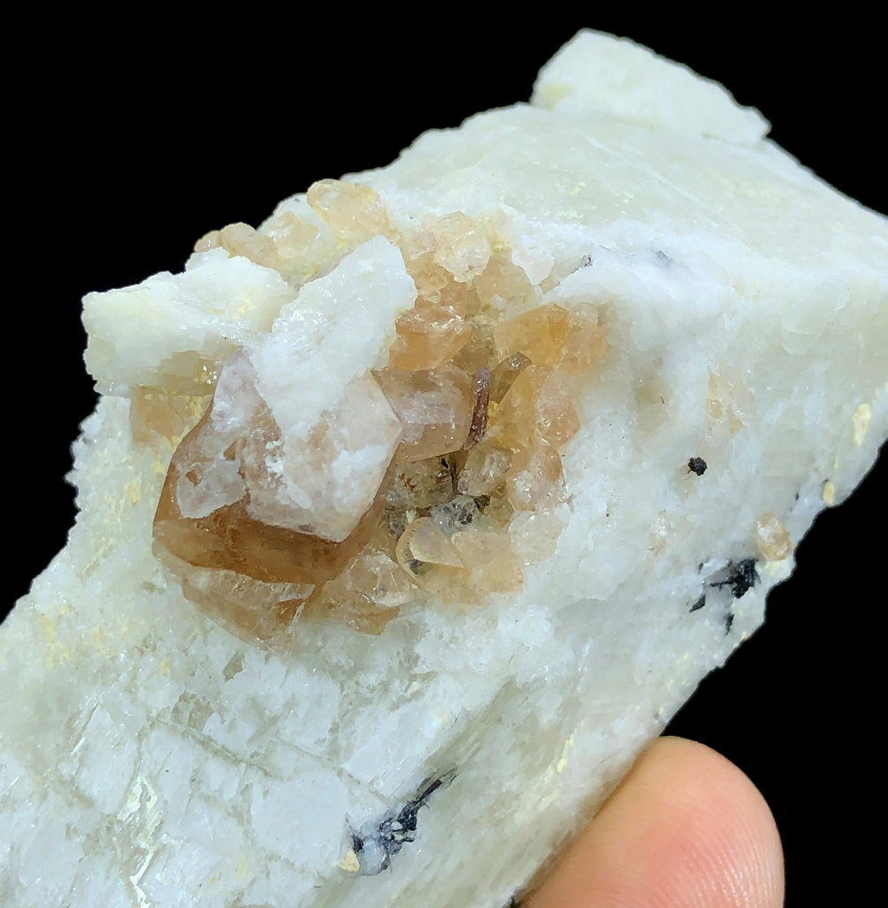 Topaz from Skardu District, Gilgit-Baltistan, Pakistan - image 6