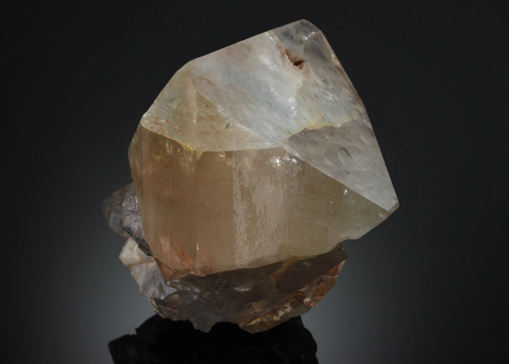 Topaz from Thanh Hóa Province, Vietnam image