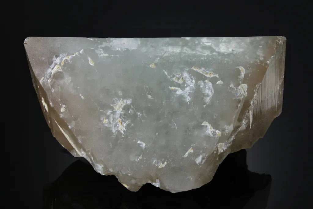 Topaz from Vietnam, Thanh Hóa Province image