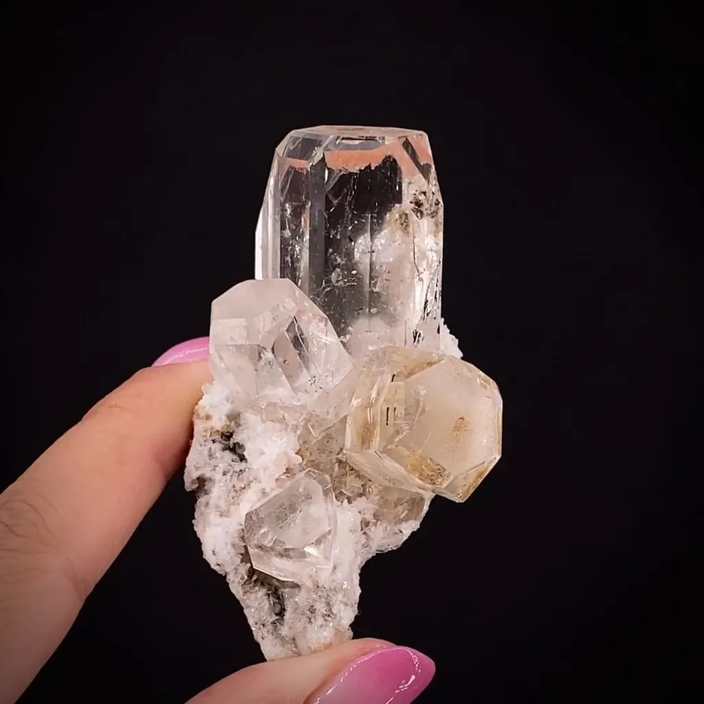 Topaz on Albite with Fluorite and Vaerynynite inclusions image