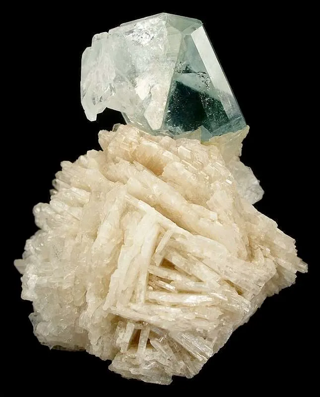Topaz on Cleavelandite - image 2