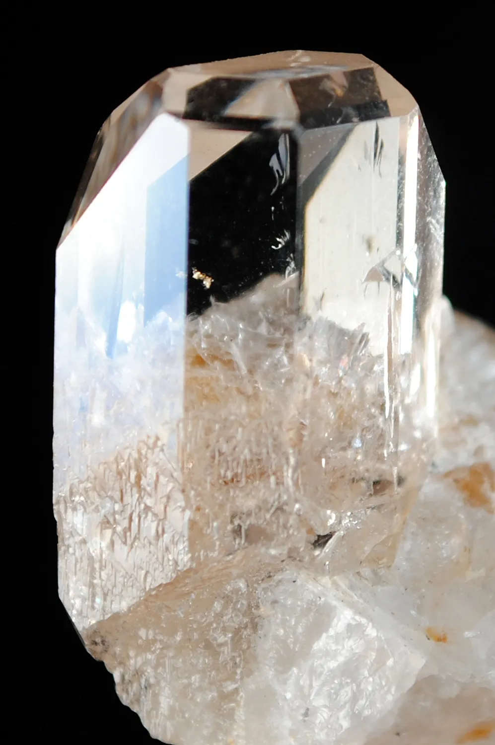 Topaz on Muscovite and Quartz - image 3