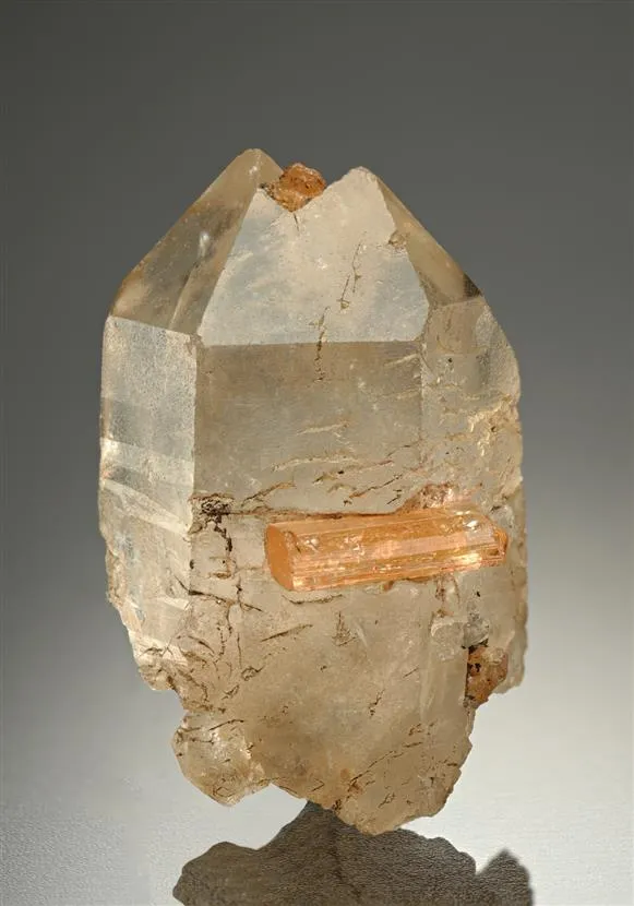 Topaz on Quartz image