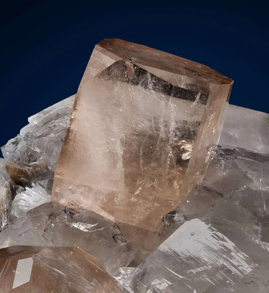 Topaz on Quartz With Muscovite - image 2